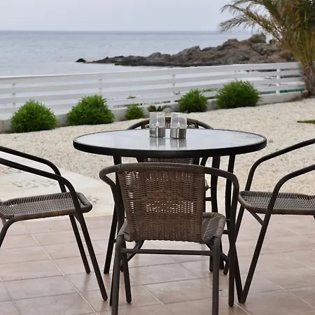 Villa Kochili Pomos