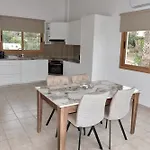 Villa Kochili Pomos